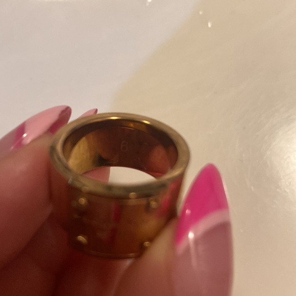 💖💖Michael Kors // Rose Gold Ring with nameplate - Picture 3 of 3